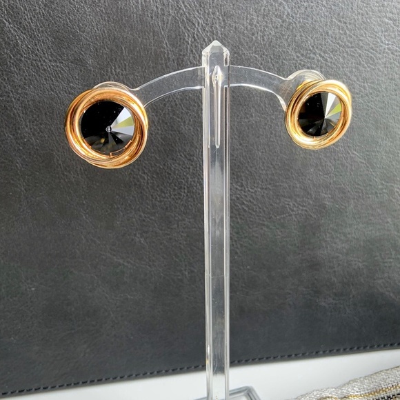 🛍️🛍️ Vintage black crystal clip earrings - Picture 2 of 6